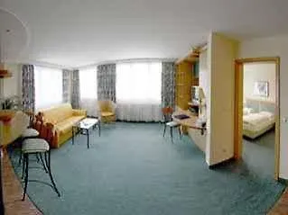Отель Suite Hotel Leipzig Лейпциг