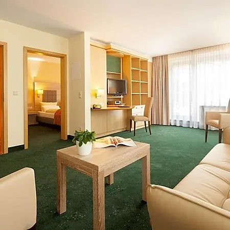 Suite Hotel Leipzig Szálloda 4*